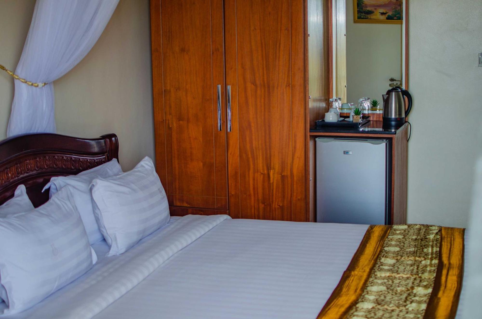 La Grande Hotel Kampala Eksteriør billede